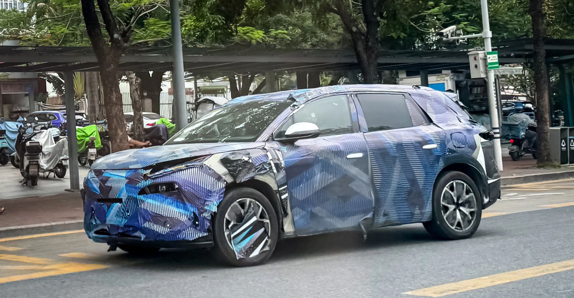 BYD Tang L SUV Spy Photos Exposed