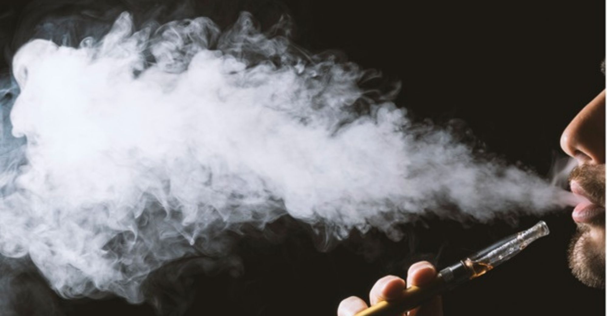 Chinese E-cigarette Stocks Slump Following Proposed Regulation